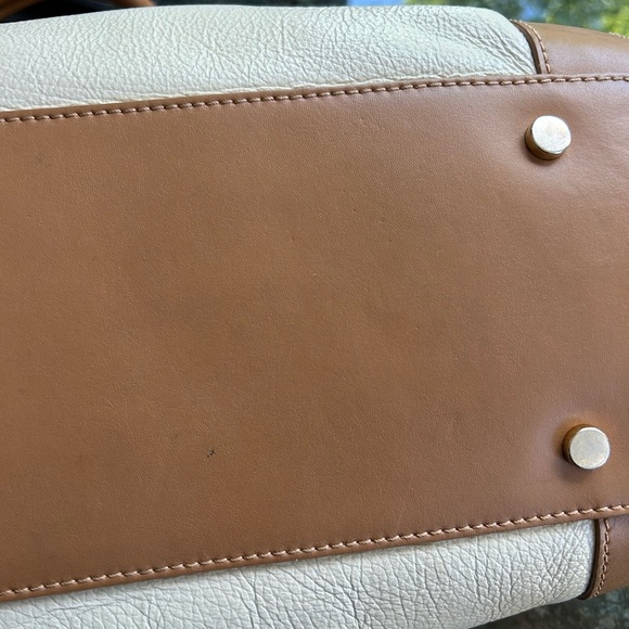 Cuir Rose pebbled leather cream and tan satchel bag. Shoulder strap. Gold detail - Picture 9 of 16